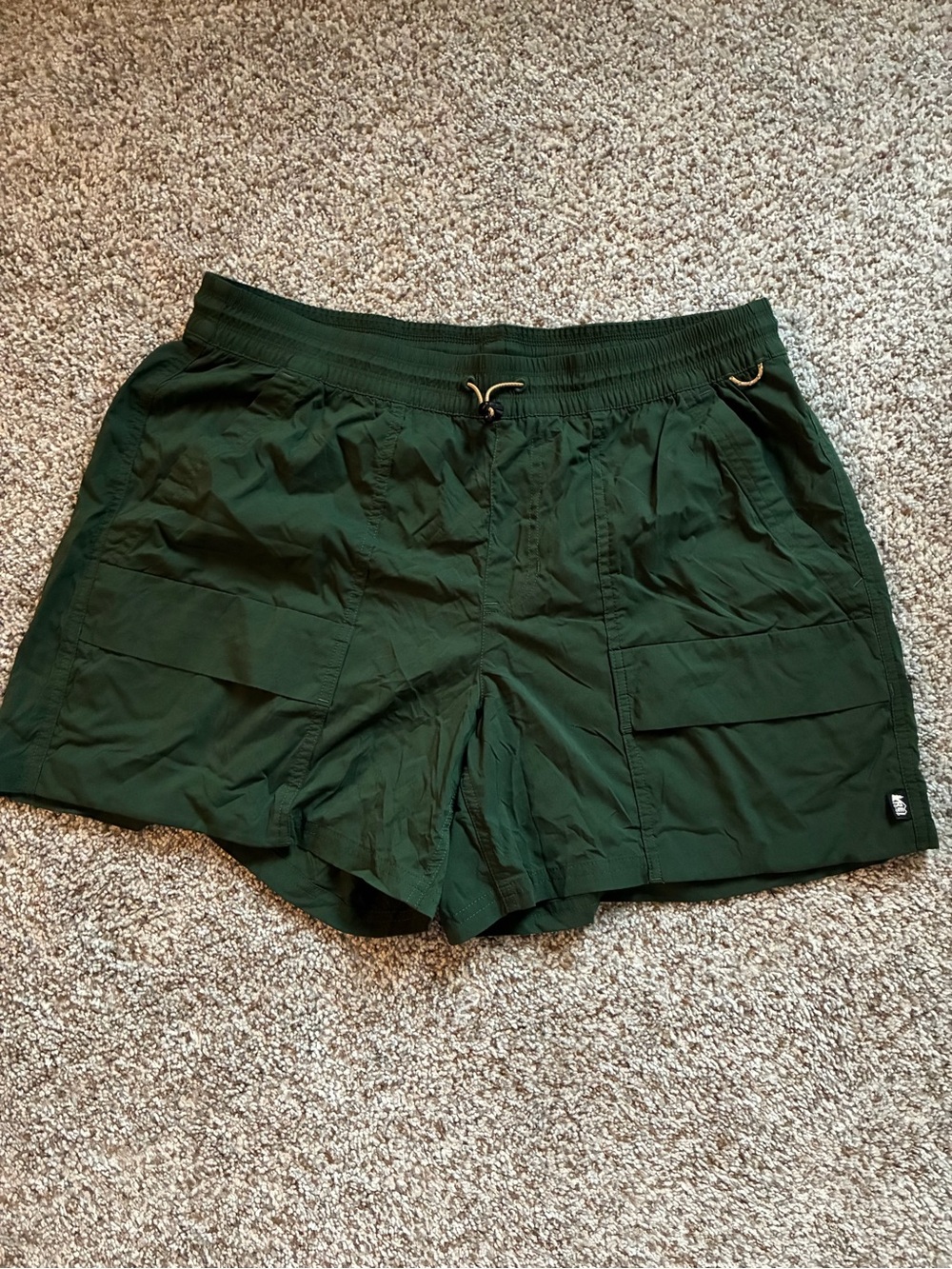 REI Co-op Men’s Short Forest Green Elastic Waist Shorts Front Pocket Hiking